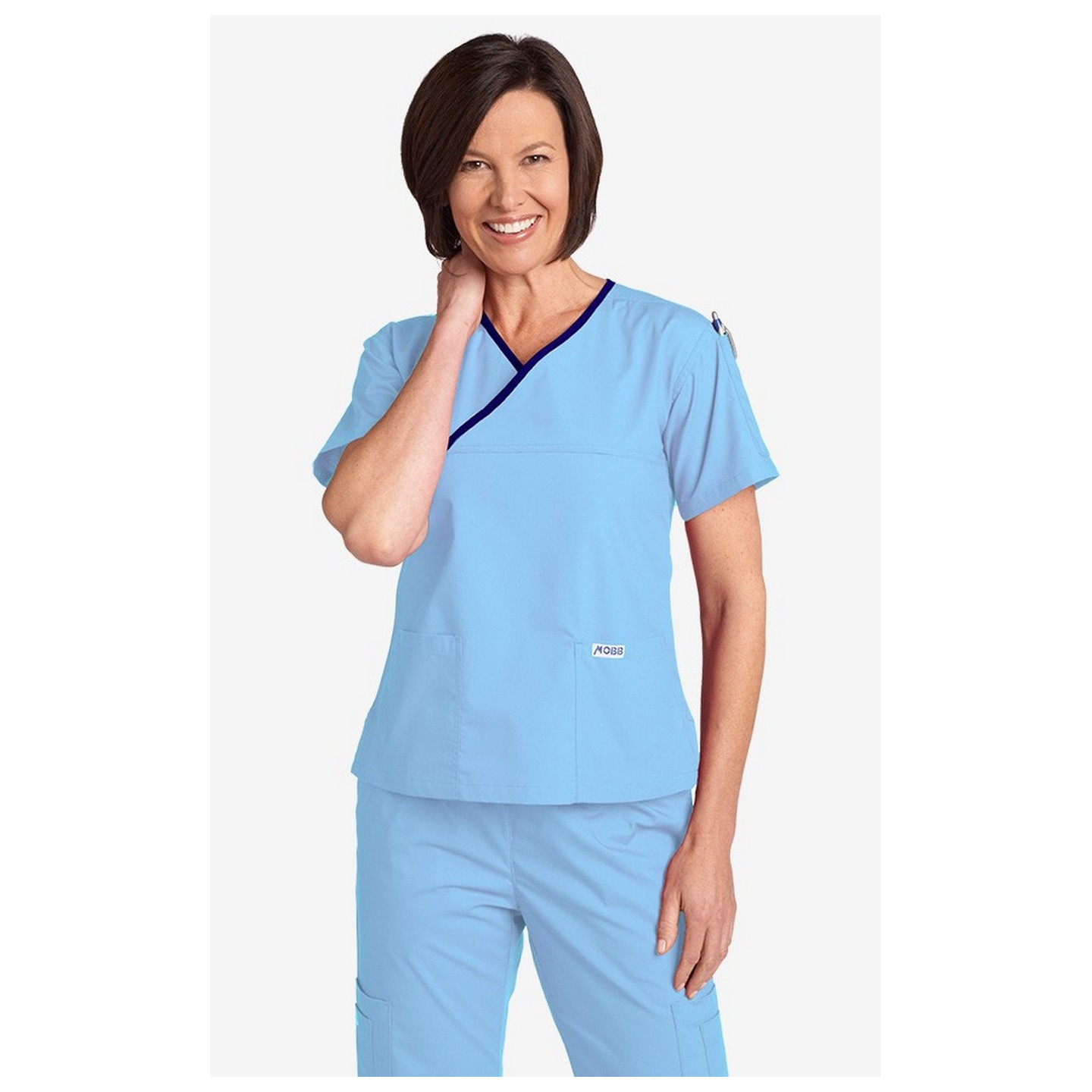 Criss Cross Scrub Top par MOBB - Sky Blue/Navy (SB-NN)