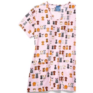 Zoe + Chloe Floofster Curved V-neck Print Scrub Tops