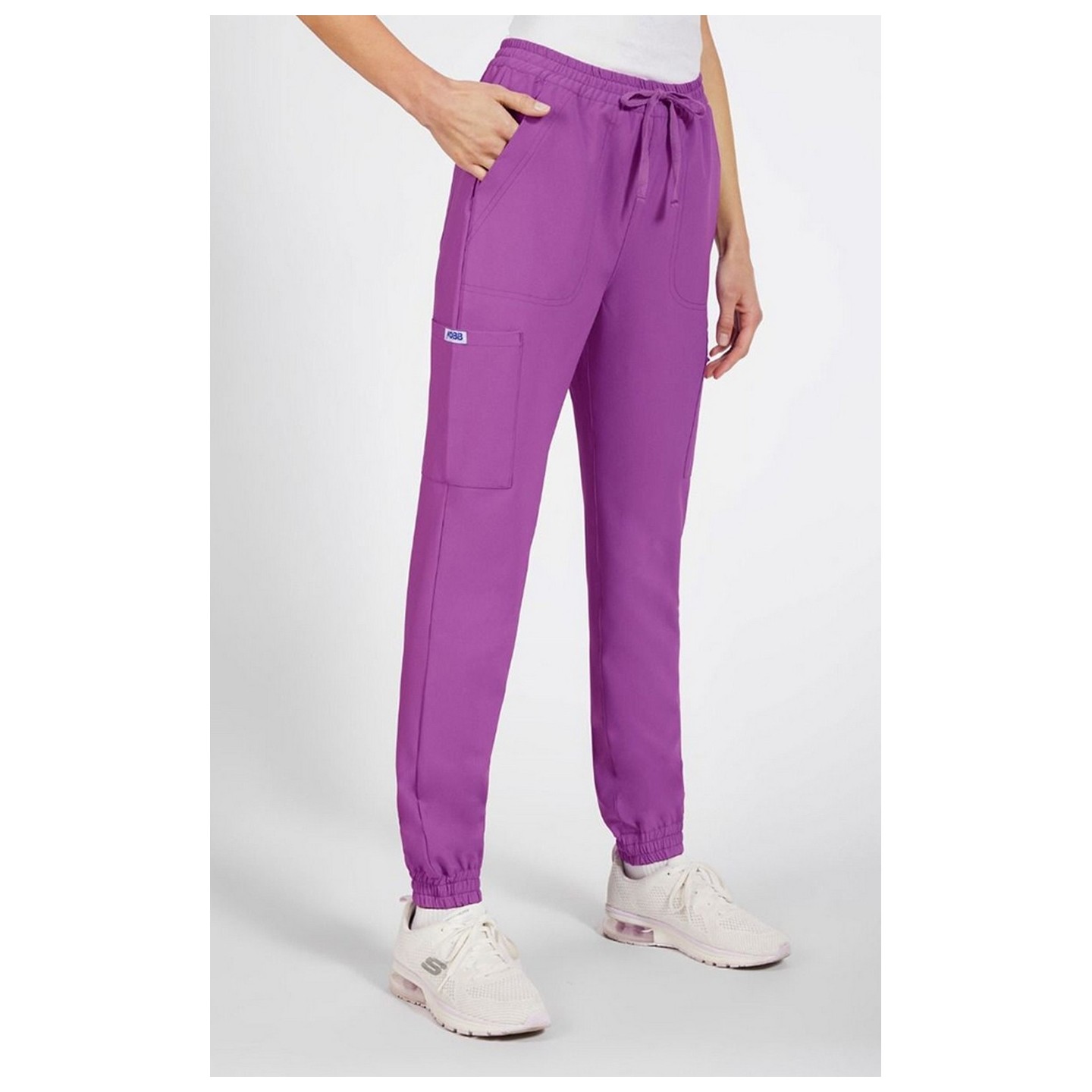 P8011 The JenniX - Ridiculously Soft Mentality by MOBB - Pantalon coupe jogger avec cordon élastique