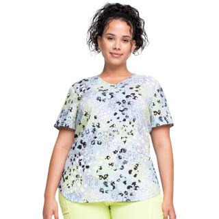 *FINAL SALE CK637 V-Neck Print Top in Spots Gone Wild - Cherokee Prints