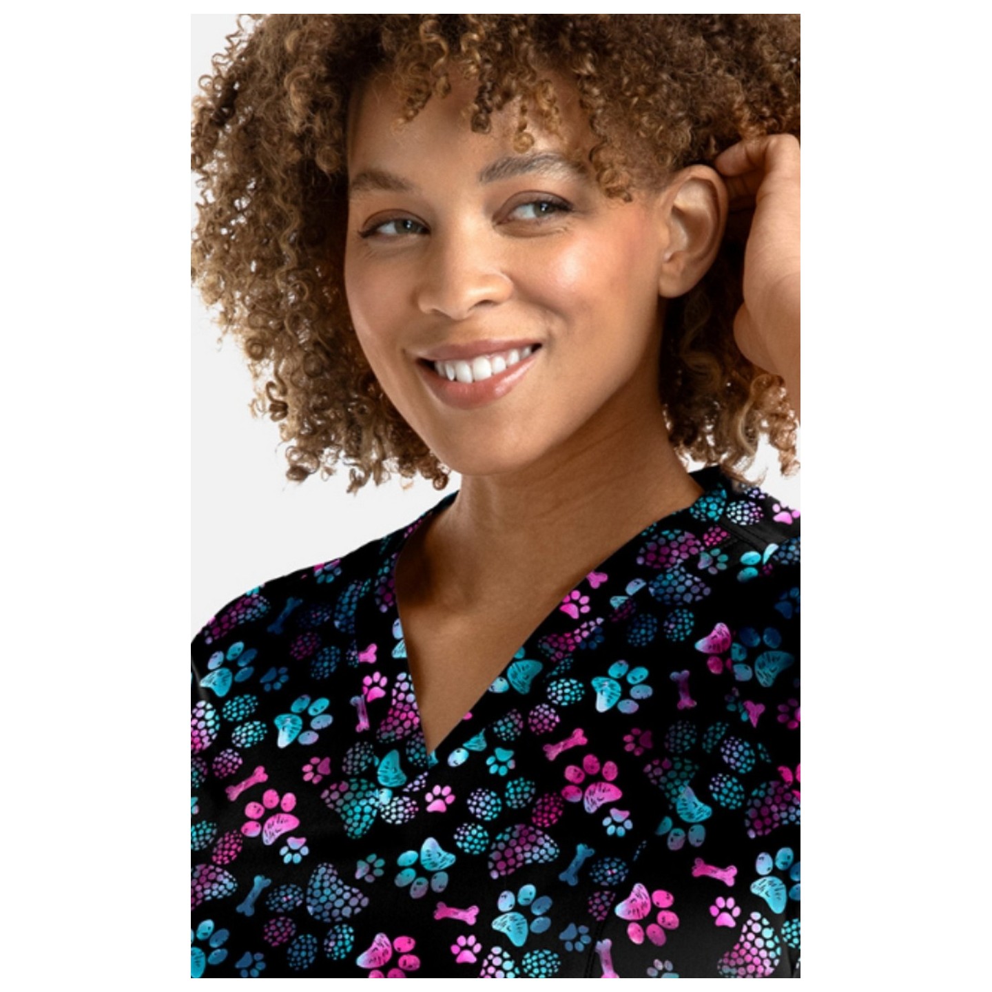 1767 Maevn V-Neck Print Top - Ombre Paws