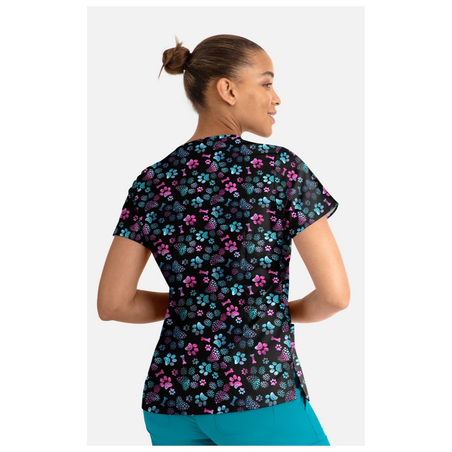 1767 Maevn V-Neck Print Top - Ombre Paws