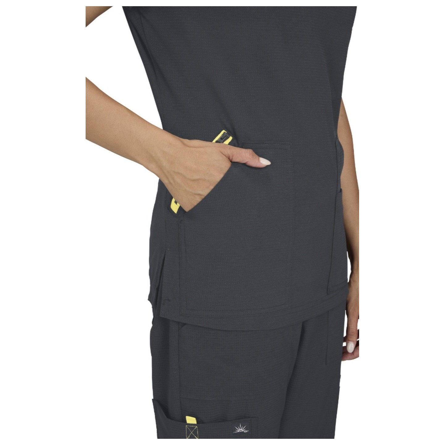 1129 Solis Sari 4 Pocket V-Neck Top by koi