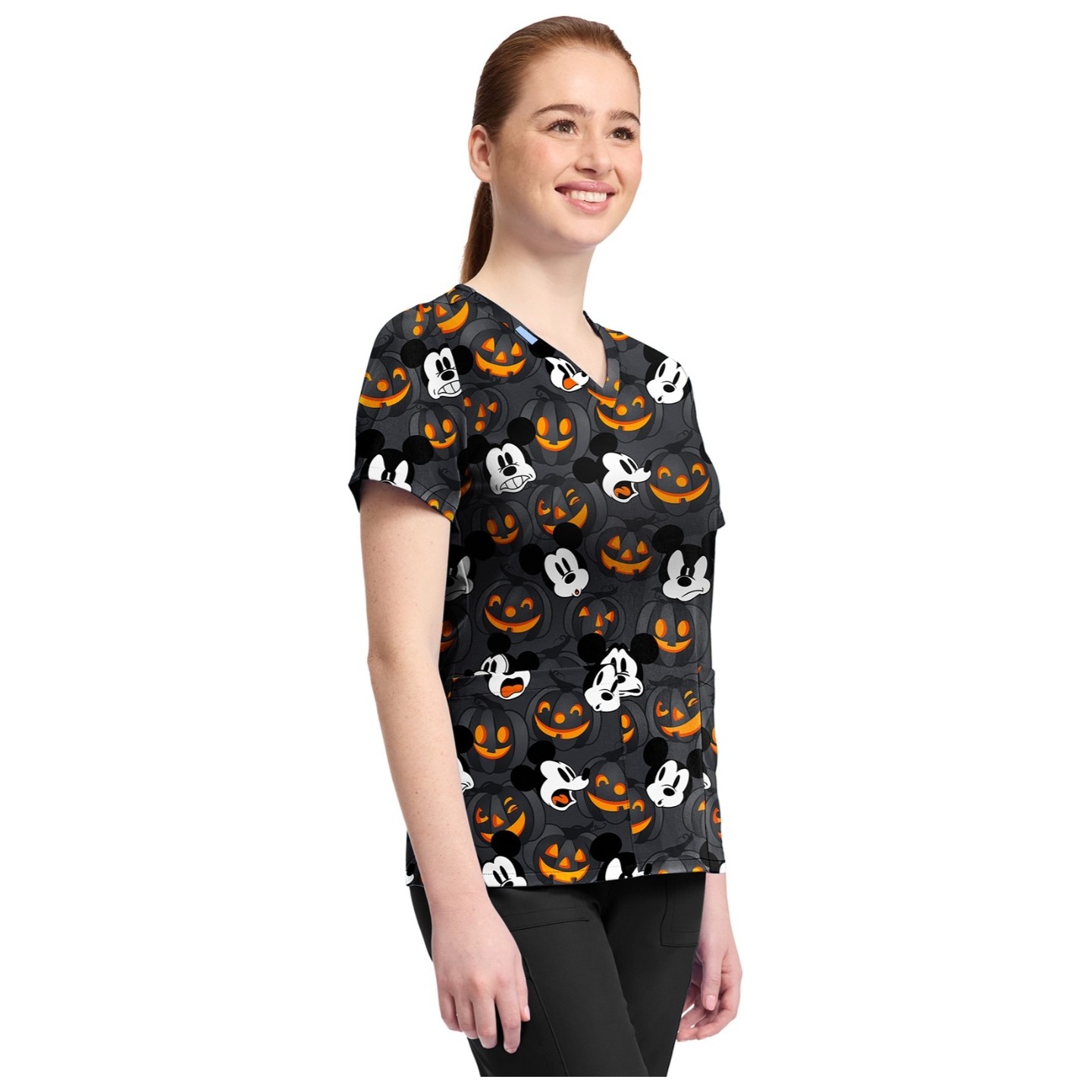 TF796 Tooniforms Haut Imprimé à Col en V avec 2 Poches par Cherokee - Scaredy Pumpkin