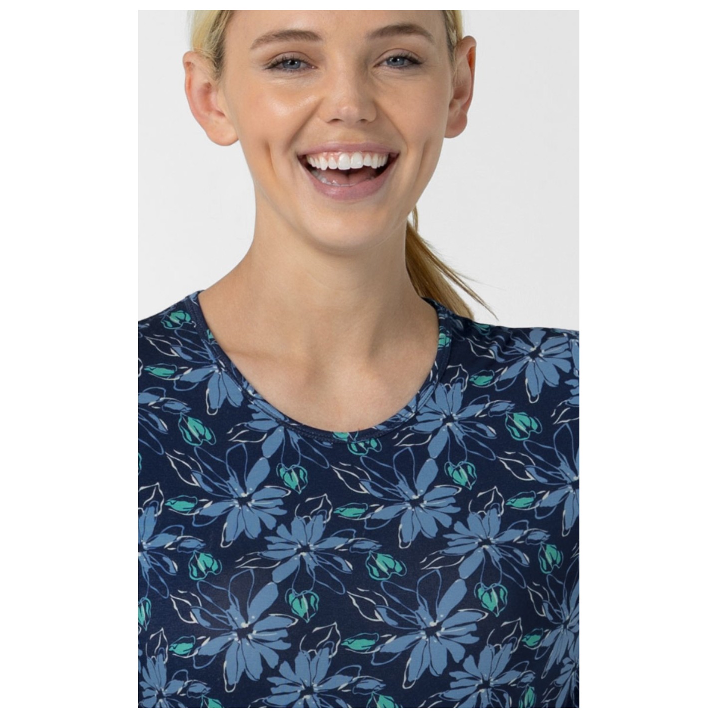 2409 Wink Layers Haut Lisse à Manche Longues Imprimer - Beachy Blooms Navy