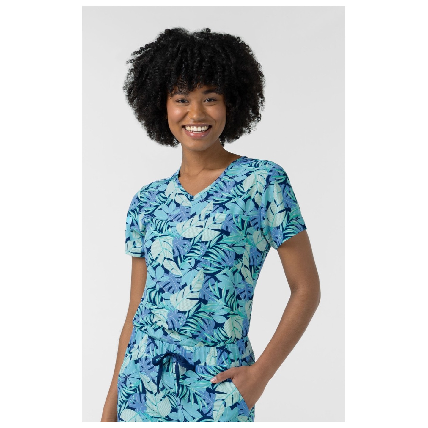 6467 WINK Tuck In Print Top with Chest Pocket - Breezy Palms