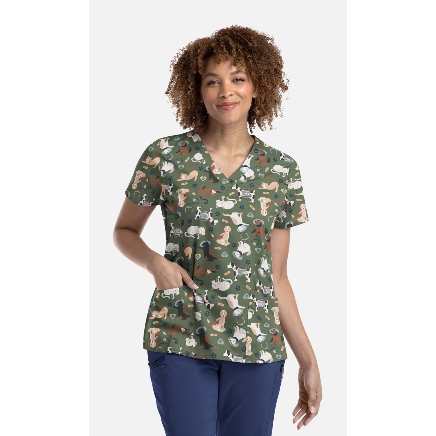 1797 Maevn Curved V-Neck Print Top - Cuddly Checkup