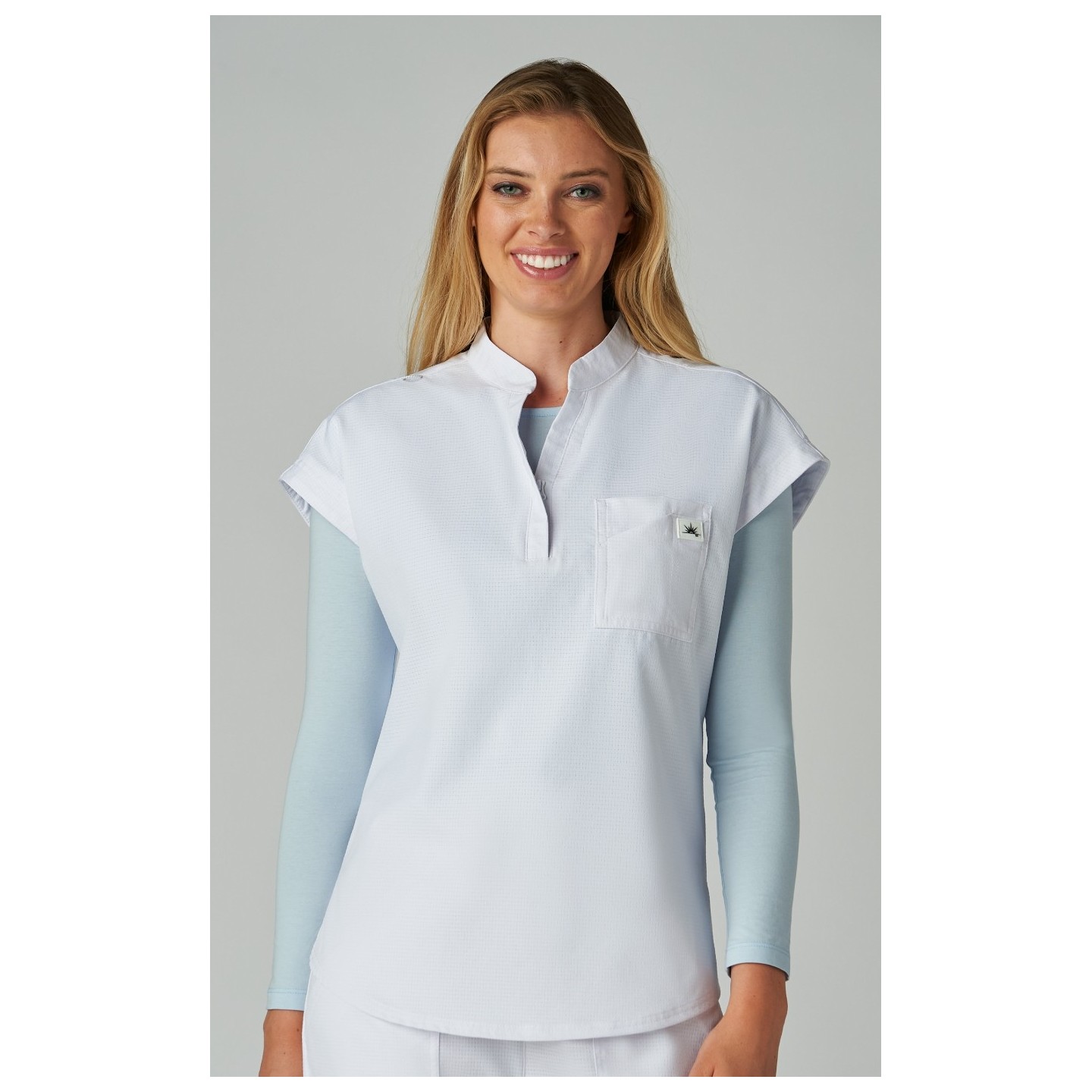 1131 Solis Catrin 2 Pocket Zipper Neck Top by koi