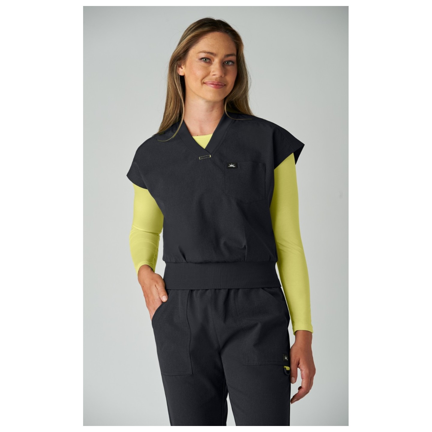 1143 Solis Haut Courte avec Manches Dolman 'Trinity' par koi